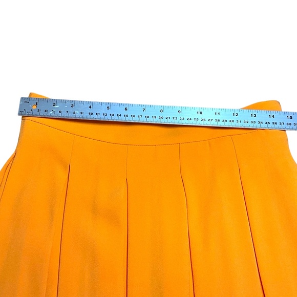 ARITZIA BABATON Pleated Tennis / Schoolgirl Skirt Side Zipper Unlined Sz 8 - Picture 6 of 10